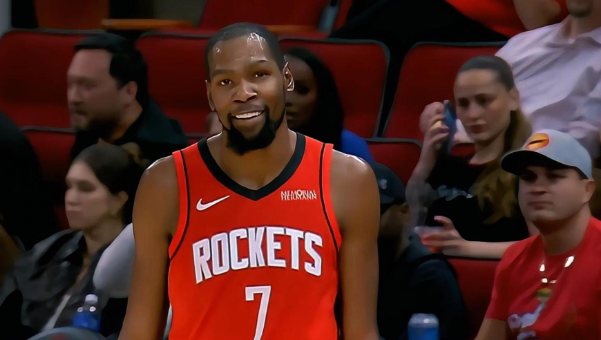 激战到白热化！火箭公牛连续完成回应进球 双方三分钟对轰21分