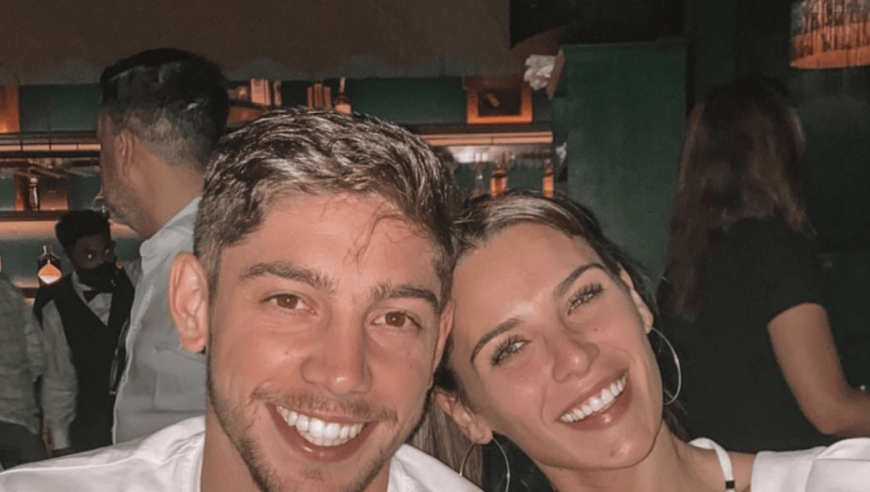 世体：巴尔韦德终圆女儿梦，和妻子宣布将迎来第三个孩子