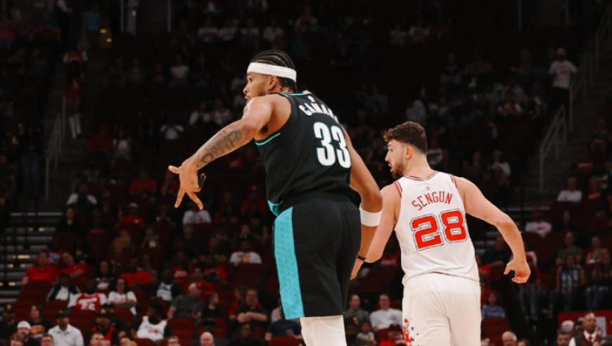 火箭13分逆转！杜兰特20+8阿门12中11，申京28+6被弃用，探花首发第二