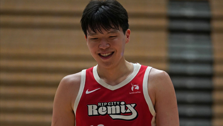 G联赛得分新高！杨瀚森22分7板3助2帽1断：两记暴扣+击地妙传