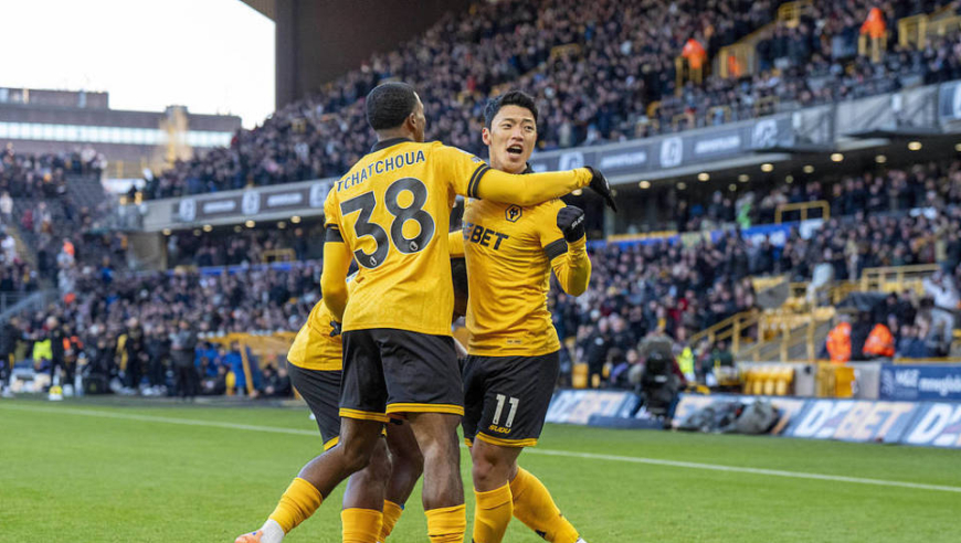 3-0！英超中资队20轮后终获首胜，2轮拿4分或逆袭保级，韩国名将传射