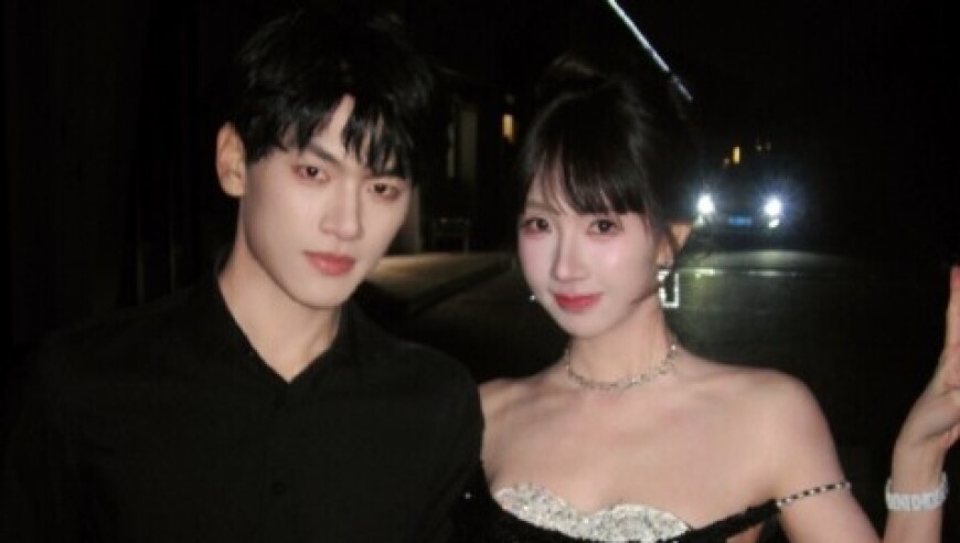 刺痛官宣新恋情，Fly发文：刺痛也是好起来，只能祝99999了