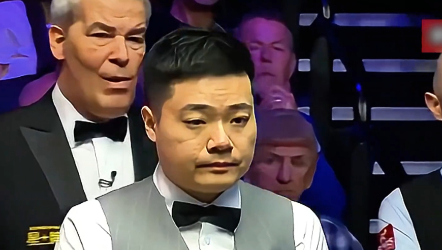 体坛名场面｜丁俊晖至今最疯狂对局！利用袋角做炸裂斯诺，对手愁到直掉头发！