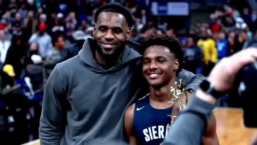 体坛记忆｜勒布朗詹姆斯出现在美国第一医院！大儿子再也无法打球了？