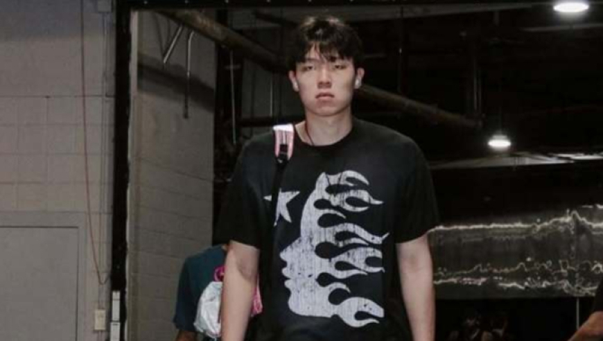 杨瀚森背部酸痛仍被激活！主帅赛前曾回应状态：他很可能打不了