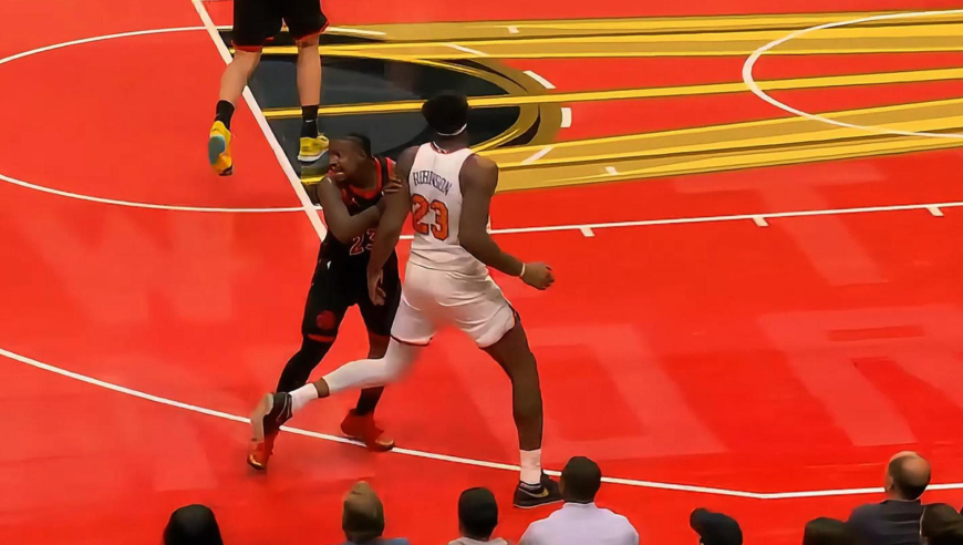 砍鲨战术再现！猛龙崩盘改变策略送米罗罚球 米罗四罚一中后被换下