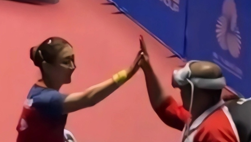 争议！陈梦指导员戴VR眼镜？回应：是队医，赛后才戴的，与比赛无关