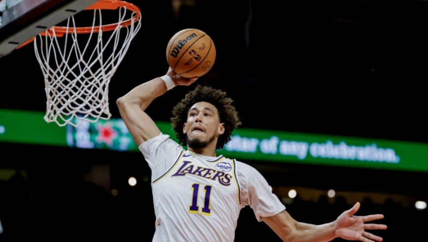 15日官方十佳球｜詹姆斯送钉板大帽 海斯双手炸裂隔扣