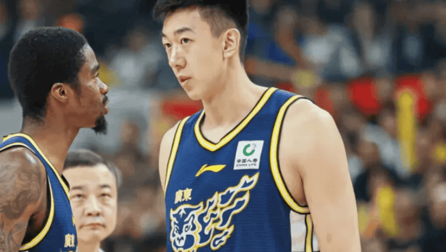 拒绝23分大逆转，广东杀回联赛第1！徐杰受伤缺席，奎因32+11立大功