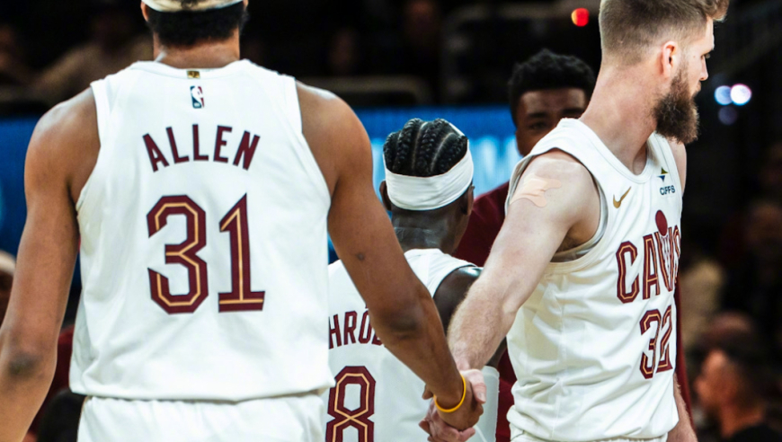 哈登手部骨折，骑士被绝杀！阿伦29分11板压哨超时，施罗德空砍26分