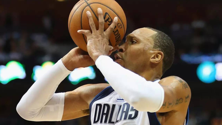 NBA十大最丑投篮姿势：马里昂丑的惊奇 第一名投篮让人无法理解