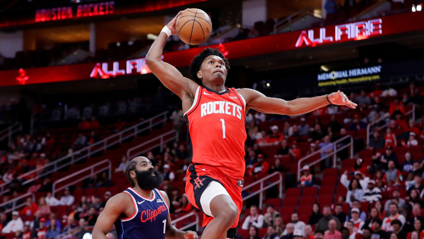 阿门汤普森vs快船20分8助攻全过程：空中换手上篮+连续助飞队友