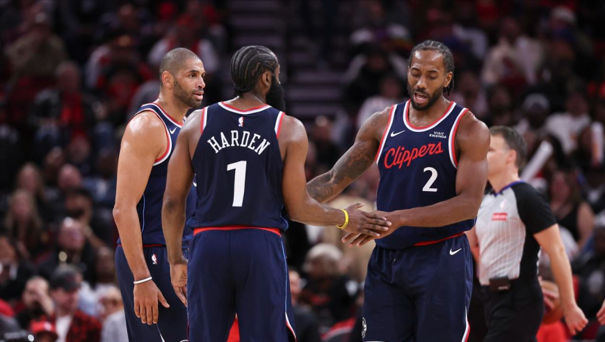 离奇失误葬送比赛，36岁老将无比失落，保罗其实真没说错