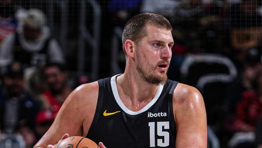 约基奇56+16+15打爆戈贝尔，穆雷35分+9记三分，掘金险胜森林狼