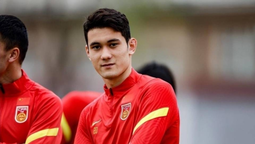 U23国足VS乌兹别克，安东尼奥踢532阵型，拜合拉木想进球，谁能赢