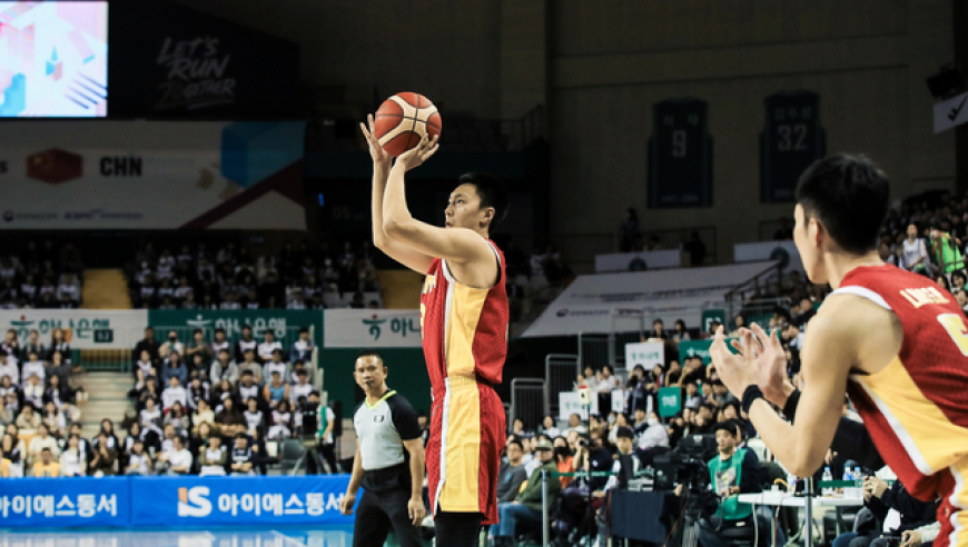 22投1中！中国男篮三分崩盘遭双杀 32分耻辱谁来买单？