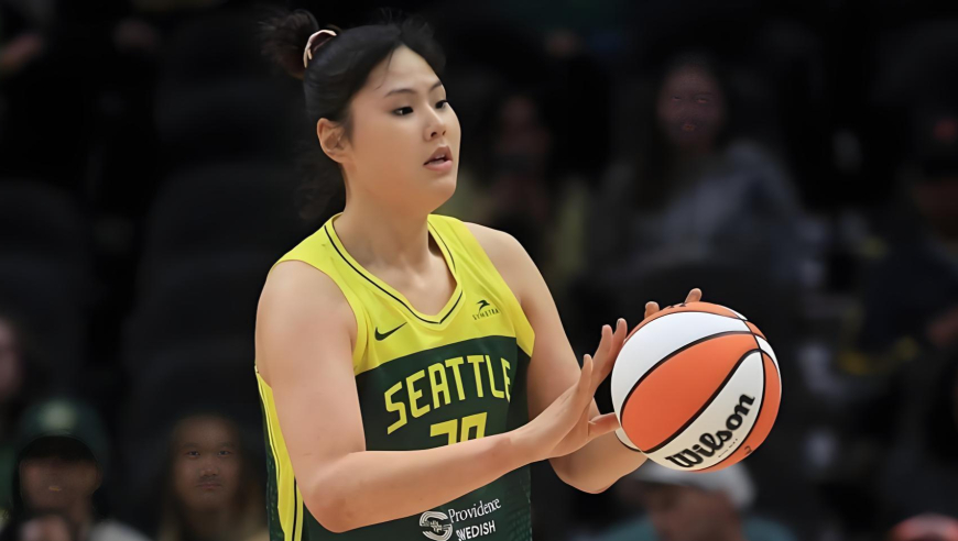 体坛记忆｜放弃顶薪远赴土耳其！女篮奥尼尔李月汝欧洲联赛封神