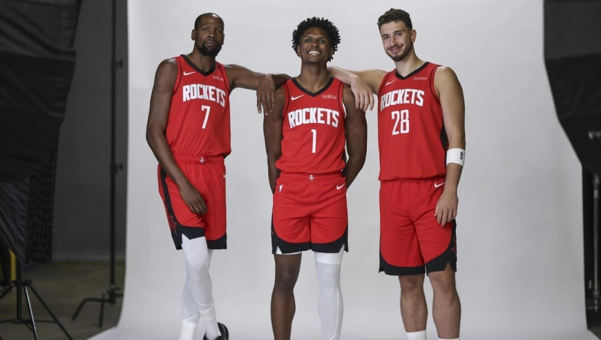 火箭队再伤1人！5号位仅剩卡佩拉可用，引进新内线，已经迫在眉睫