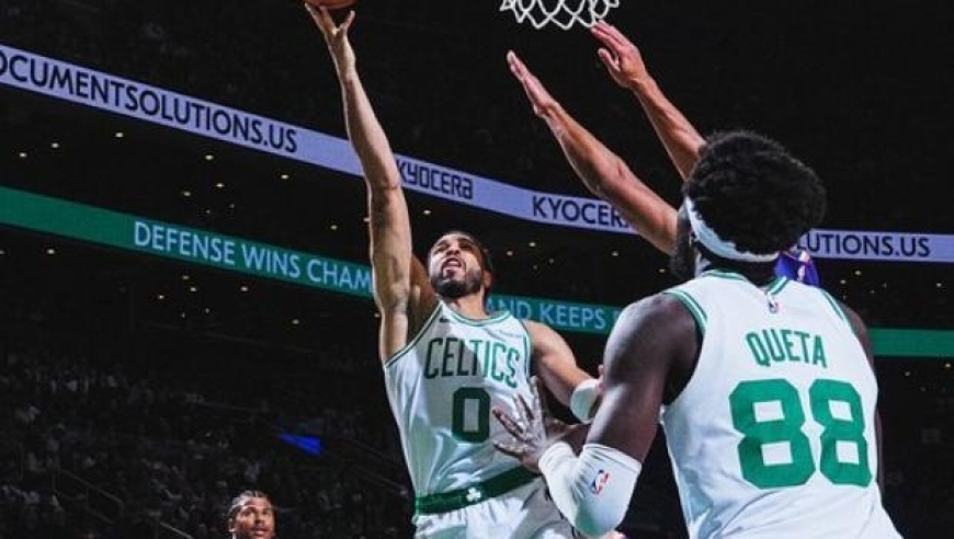 布朗41+7+6怀特比肩加内特，布克空砍40分，绿军送太阳交手6连败