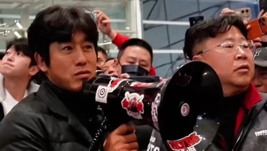 珍重，老徐！成都球迷送别蓉城功勋主帅｜封芒视频