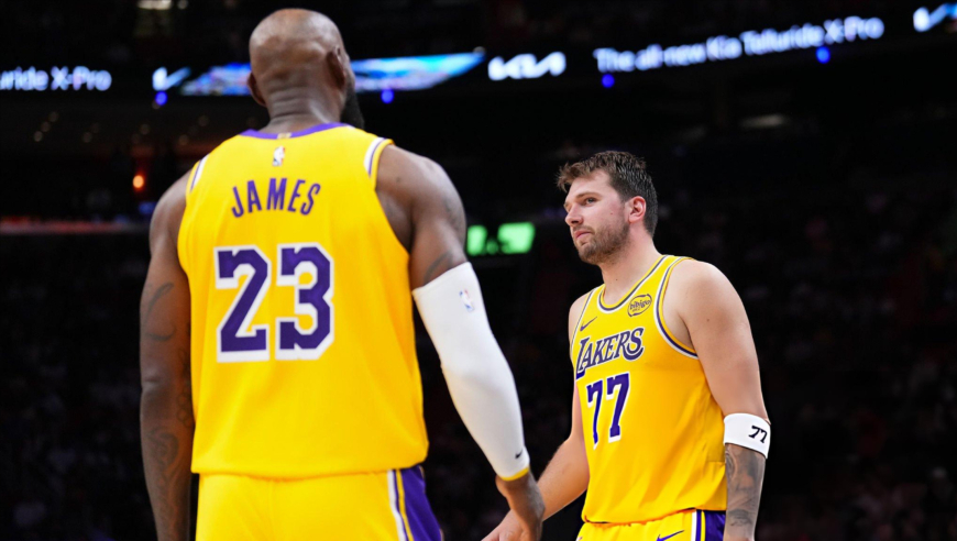 60分杀神+不老国王！湖人8连胜愈发完美 剑指冠军真不是梦丨篮不住嘴