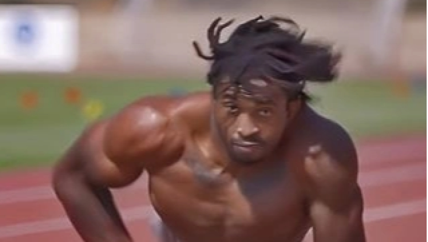 20米4秒78！他用双手跑出最快的速度，一人独揽3项吉尼斯世界纪录｜体坛记忆