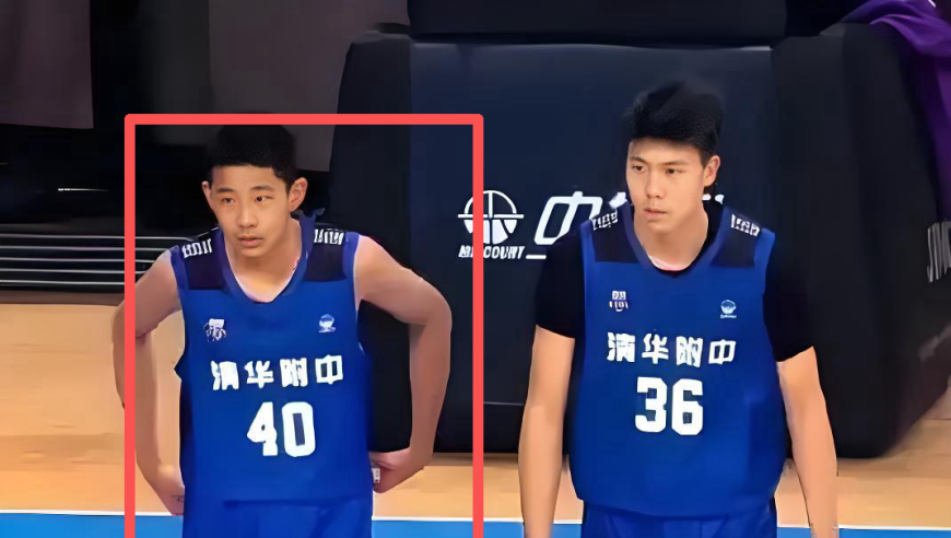 父亲是男篮名将杜锋，母亲是游泳健将，杜昆泽的篮球水平如何？