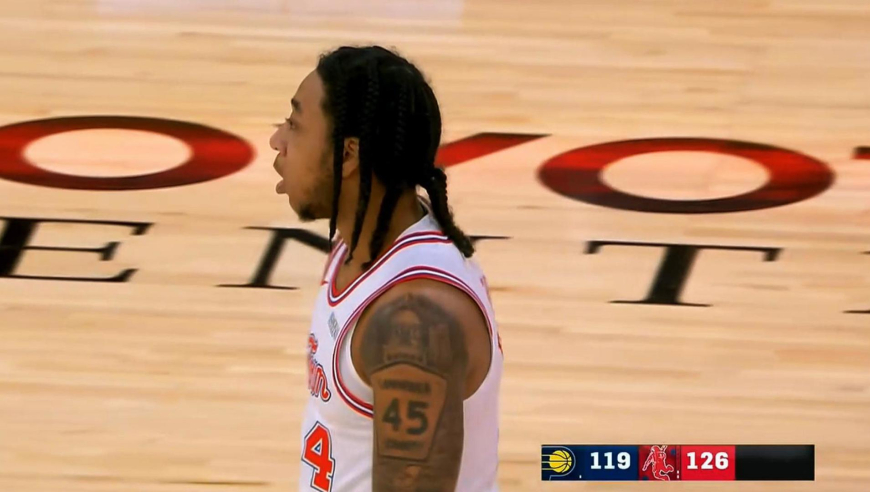 真浪！步行者残阵最后时刻轰10-0追回分差 戴维森抢断助火箭定胜局