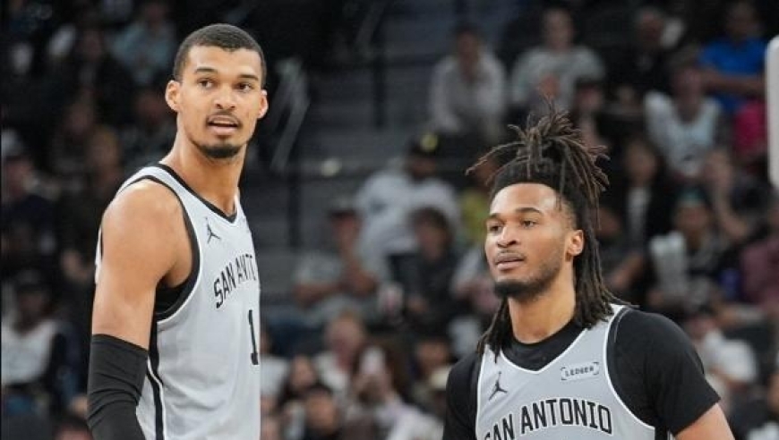 文班21+13造NBA神迹，小卡缺阵加兰8失误，马刺击沉快船20战18胜