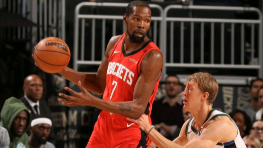 紧张到窒息！慢镜还原火箭雄鹿决胜时刻，火箭轰22-7高潮逆转