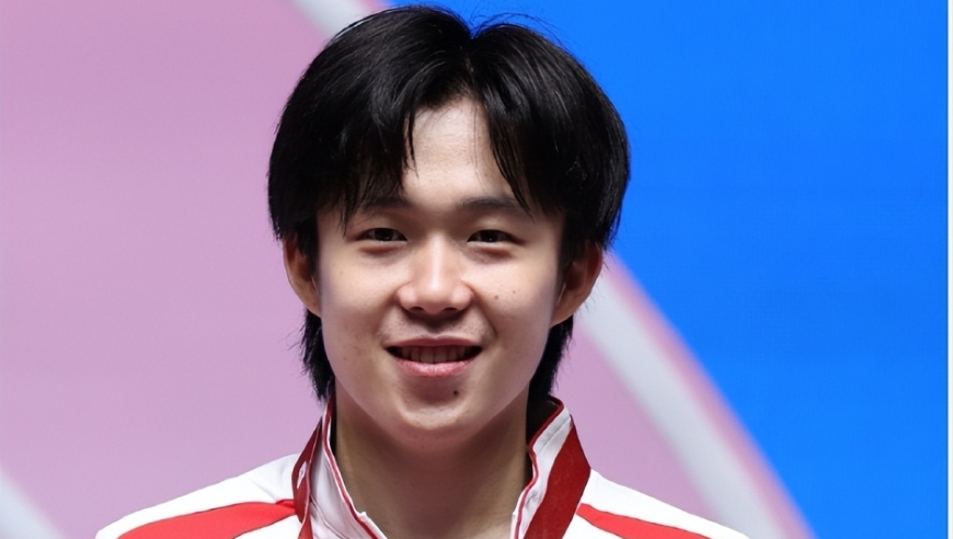 王楚钦返京备战混团！一身高奢穿搭总价12万元 已夺6冠还存总决赛