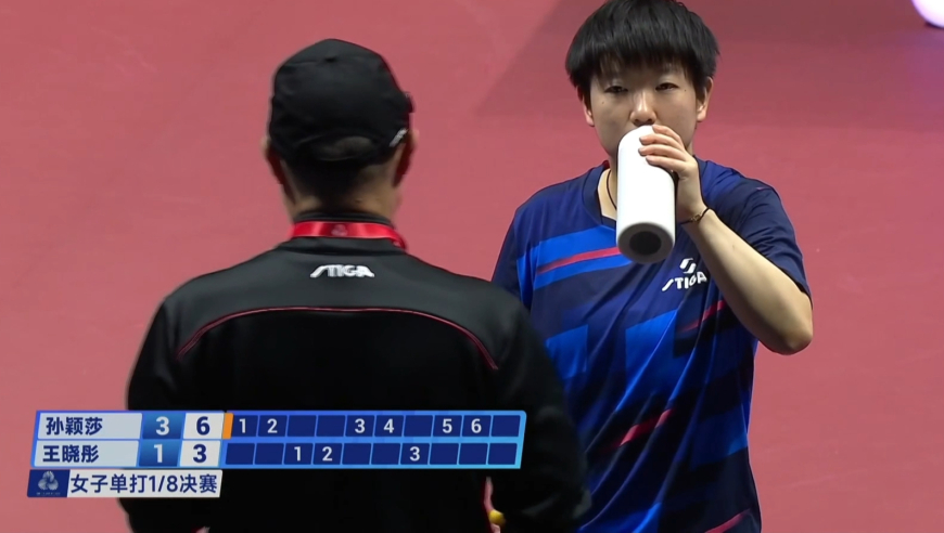 思路清晰！孙颖莎强势打停王晓彤 莎莎与教练沟通举一反三太冷静