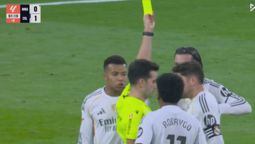 巨大争议！慢镜还原皇马1分钟2人染黄+染红，姆巴佩彻底怒了