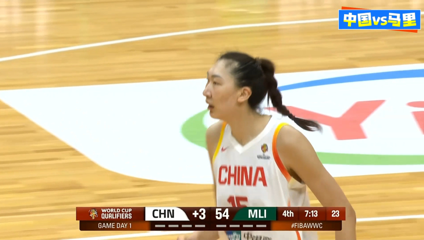 这双塔无敌了！韩旭与张子宇高低位 张子宇连拿4分韩旭投进三分