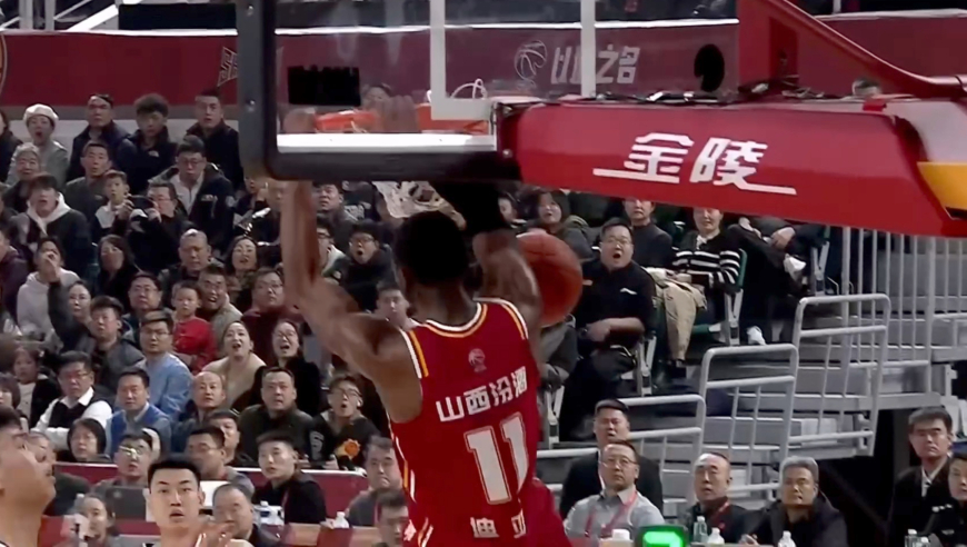 Top时刻 | 2日五佳球：迪亚洛滑翔飞扣 郭昊文双手炸筐