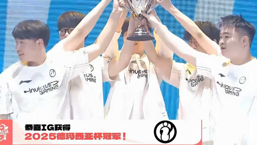 JDG被零封，Tabe真的急了，三分钟介入三次语音，解说都看傻了