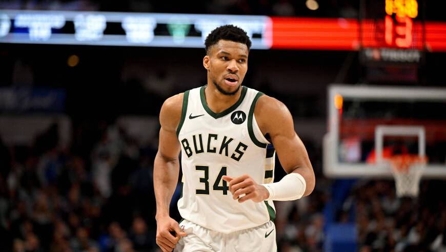 美媒更新最新MVP排行：东契奇仅第5，21届3人上榜，前二无争议