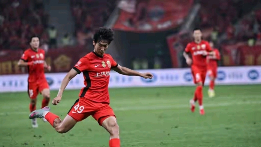 申花球迷偷着乐！上海海港5大主力缺战，或遭大连英博阻击