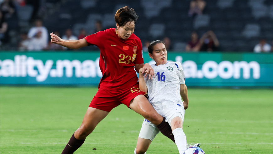 准星有点差！邵子钦半场6次打门，被拉拽造点破僵局成唯一亮点