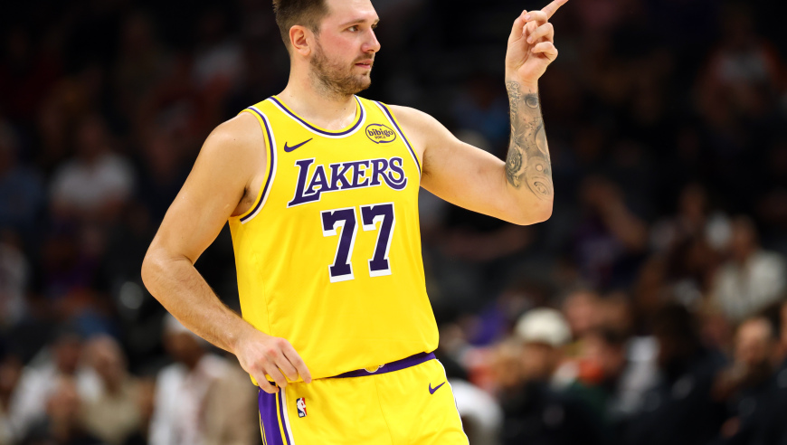 美媒：东契奇几乎参与湖人60%的回合，这种打法无法夺冠