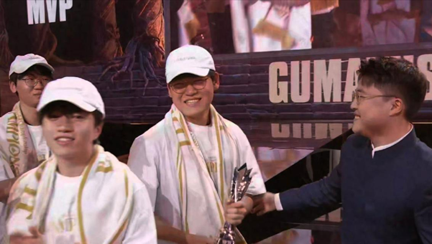 Faker 与 Uzi 的 “隔空互动”，也让粉丝期待两人未来是否会有新的交集