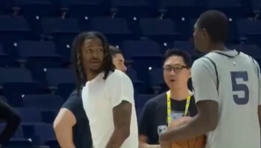 灰熊爆发内讧！慢镜还原莫兰特和队友激烈争吵全过程，拉都拉不住