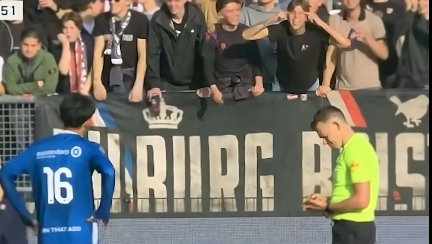 中国留洋小将王博豪荷乙遭歧视：球迷竖中指+拉眼角嘲讽，对手火速发文致歉并锁定肇事者