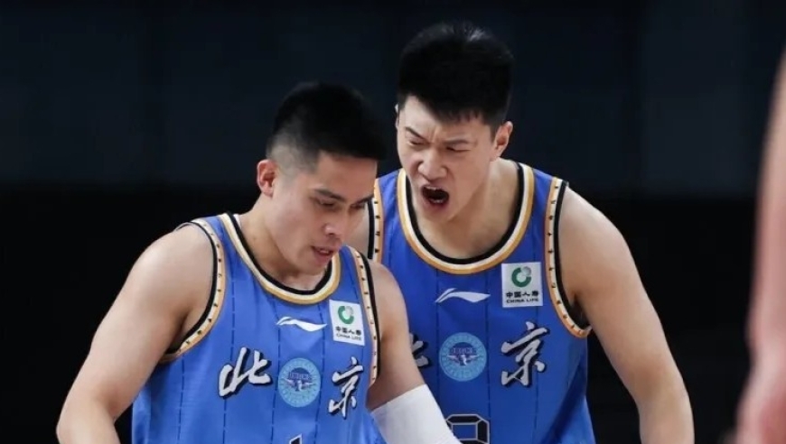 88-55狂胜！周琦+麦基合体锁死禁区，CBA最强内线诞生，对手绝望了