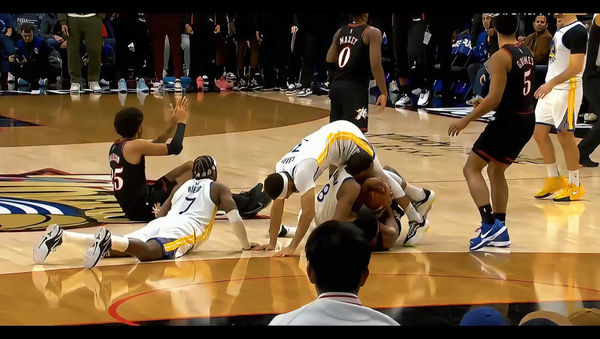 76人勇士最后神剧情：双方互秀挑战勇士边线球失误 VJ补篮绝杀