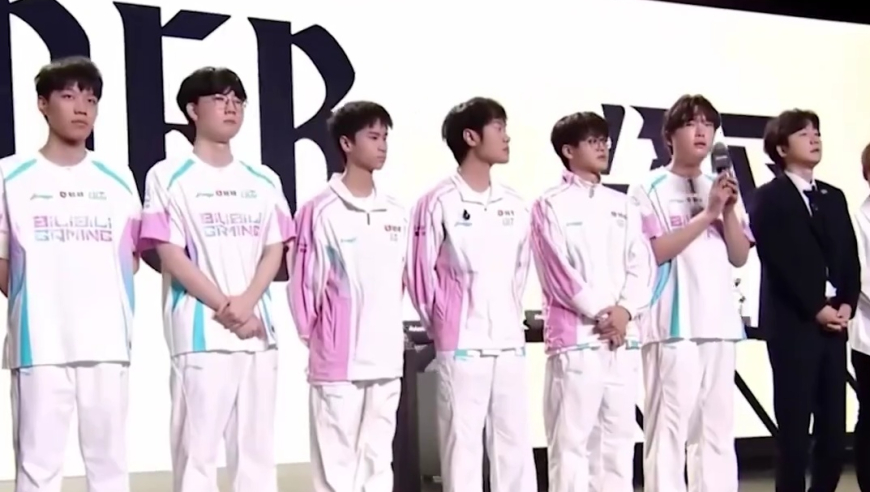 GEN上单Kiin回应Bin！ 面对Bin说打爆自己，Kiin：我不觉得这是挑衅，真的没什么想法，所以也没什么感觉！