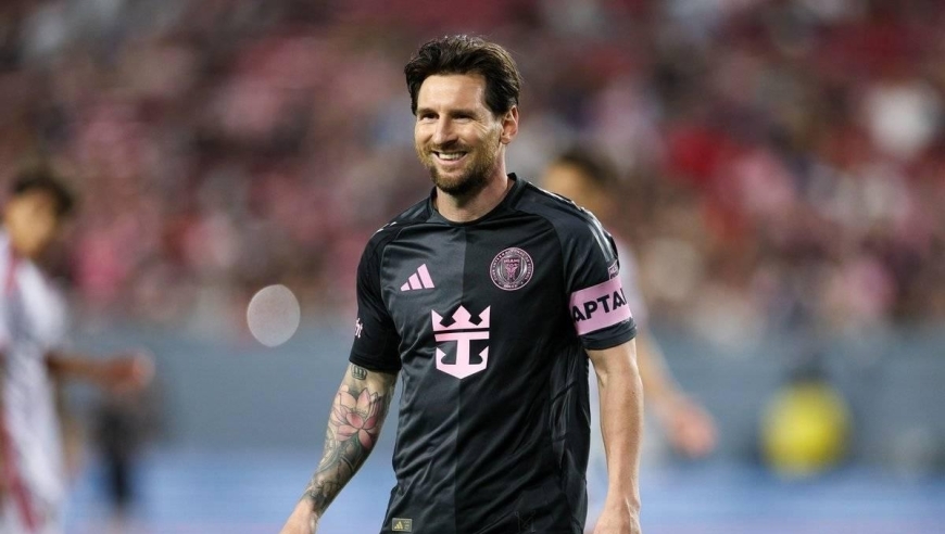 C罗稳居第一！足坛巨星年度收入排行，姆巴佩第四，亚马尔上榜