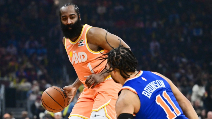 9胜2负，4胜0负净胜55分！一笔交易诞生四个赢家，也改变联盟格局