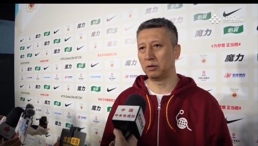 19点30！世预赛中国男篮vs韩国，郭士强表态！周琦指导张镇麟训练