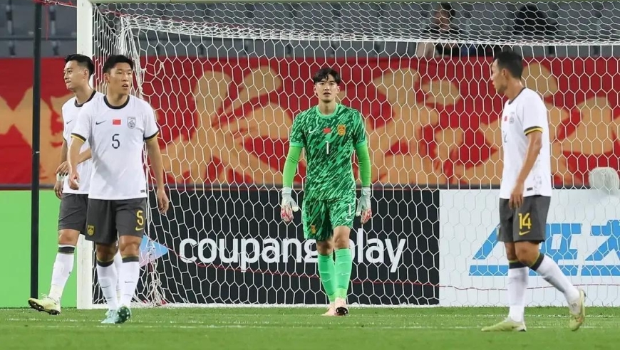 国足0-3惨败2天后，曝足协不满球员场上表现！下一步重点抓思想